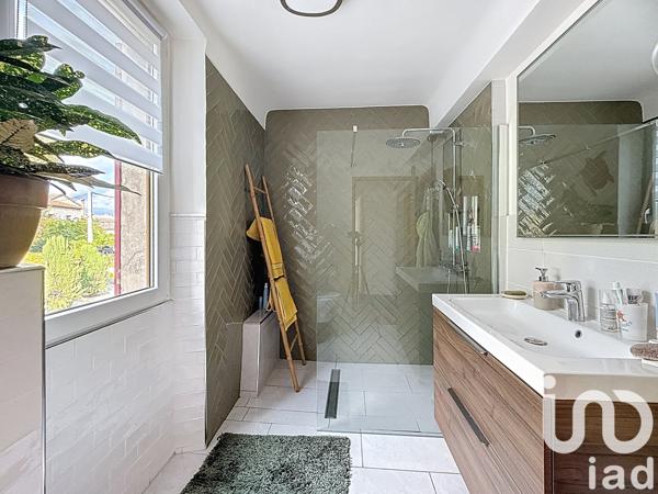 Maison à vendre 6 pièces 152 m² Le Rouret