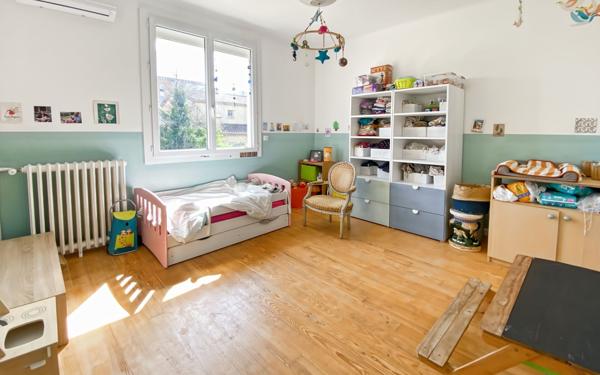 Maison à vendre    6 pièces •  Toulouse