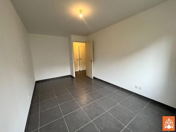 A vendre T3 récent avec terrasse et garage à AIX LA DURANNE Aix en provence