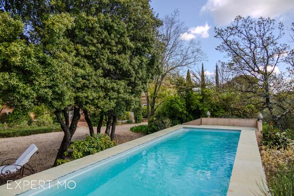 Sillans-la-Cascade (83690) Charmante villa provençale de style traditionnel avec terrain et vue panoramique à Sillans-la-Cascade