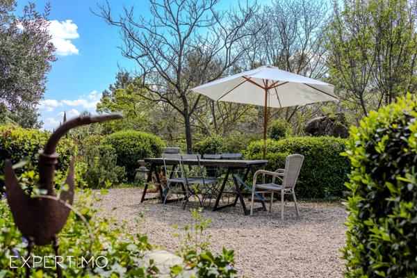 Sillans-la-Cascade (83690) Charmante villa provençale de style traditionnel avec terrain et vue panoramique à Sillans-la-Cascade