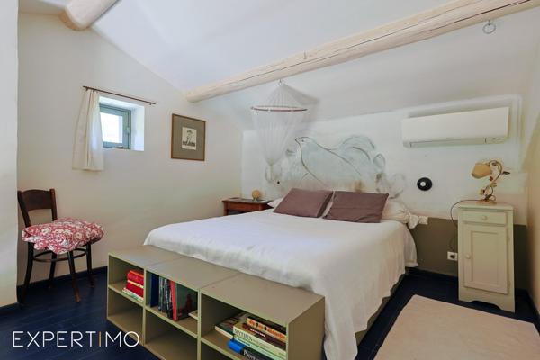 Sillans-la-Cascade (83690) Charmante villa provençale de style traditionnel avec terrain et vue panoramique à Sillans-la-Cascade