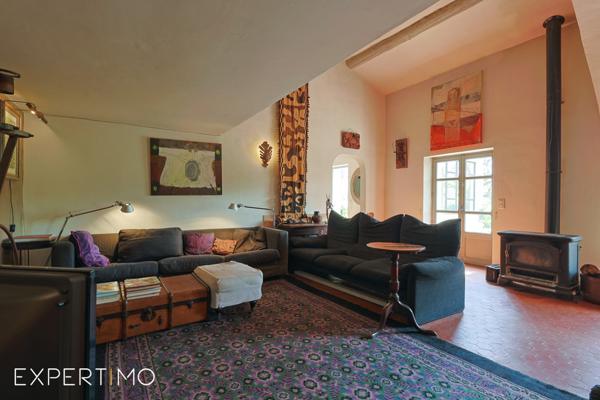 Sillans-la-Cascade (83690) Charmante villa provençale de style traditionnel avec terrain et vue panoramique à Sillans-la-Cascade