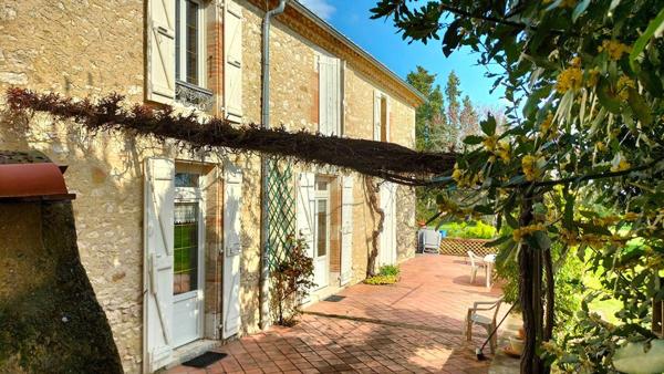 Maison Sainte Marie 8 pièce(s) 260 m2