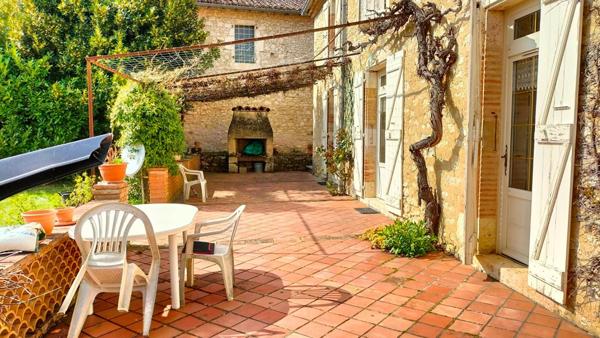 Maison Sainte Marie 8 pièce(s) 260 m2