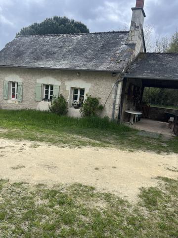 Gennes (49350) REF 88686 PROCHE SAUMUR , Magnifique domaine de chasse de 130 hectares , avec gîte , salle de réception rela