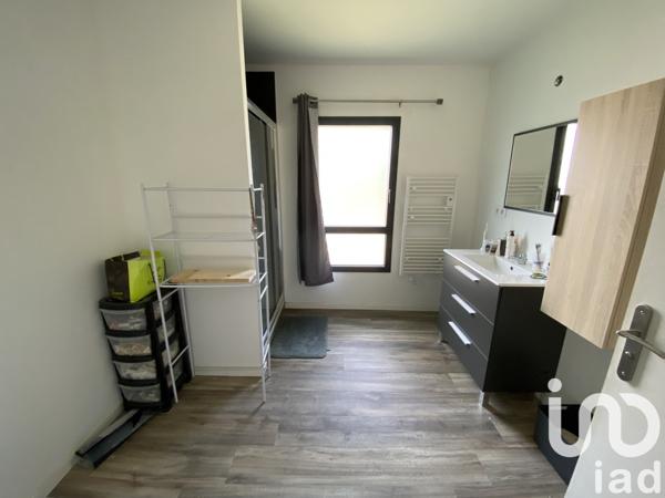 Maison 4 pièces de 115 m² à Les Herbiers (85500)