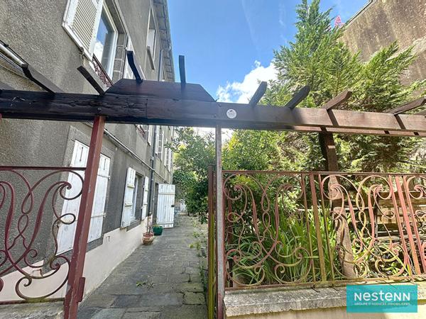 VENTE - IMMEUBLE 4 STUDIOS + Grande maison a diviser CENTRE-VILLE