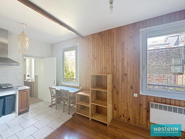 VENTE - IMMEUBLE 4 STUDIOS + Grande maison a diviser CENTRE-VILLE