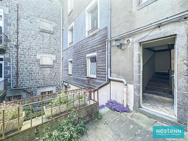 VENTE - IMMEUBLE 4 STUDIOS + Grande maison a diviser CENTRE-VILLE