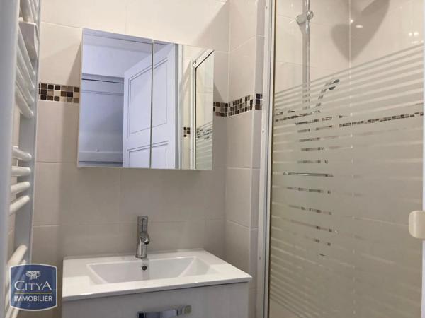 Appartement à louer 2 pièces 47.72m² Saint-Étienne (42000)