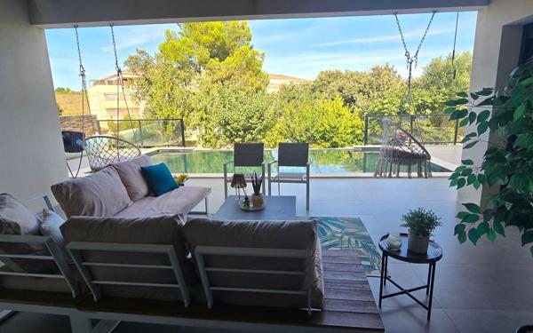 Maison à vendre    5 pièces • 175 m2 Nîmes