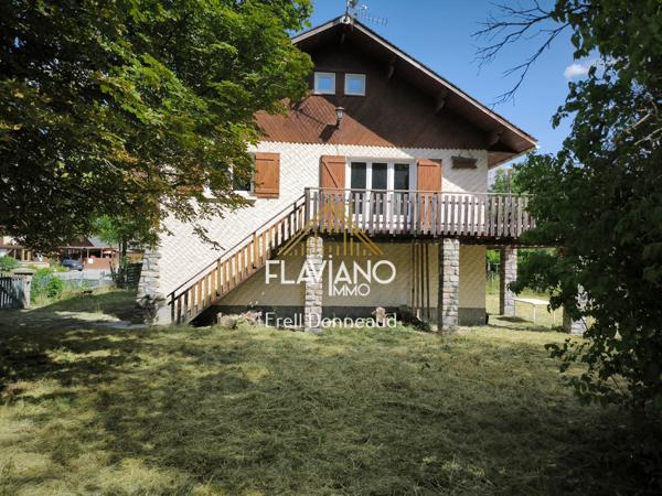 Maison avec T2 au rez-de-chaussée total 110 M2 Jausiers (04850)