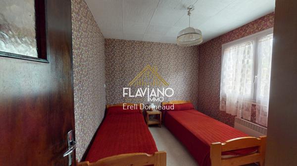 Maison avec T2 au rez-de-chaussée total 110 M2 Jausiers (04850)