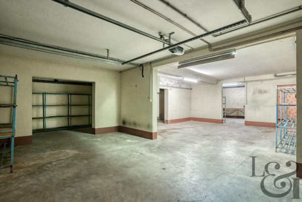 Maison traditionnelle avec piscine et vue, à vendre à Pujols