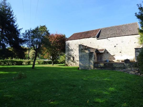 Vente Maison de village 5 pièces 81 m2 à Noyers