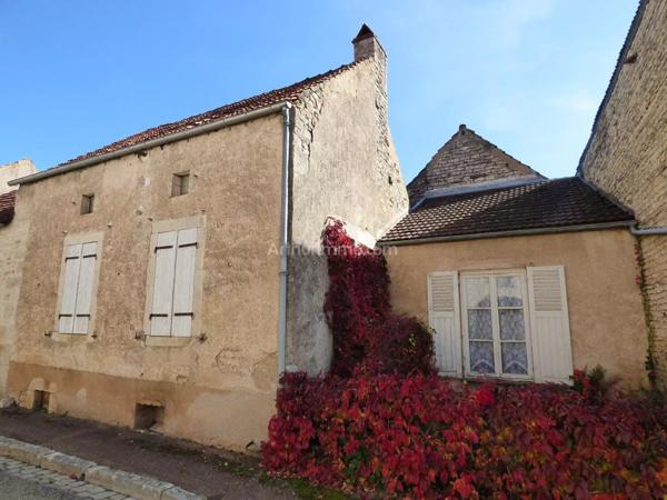 Vente Maison de village 5 pièces 81 m2 à Noyers