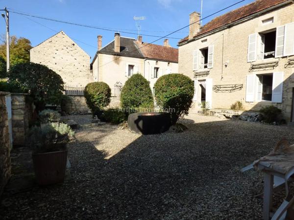 Vente Maison de village 5 pièces 81 m2 à Noyers