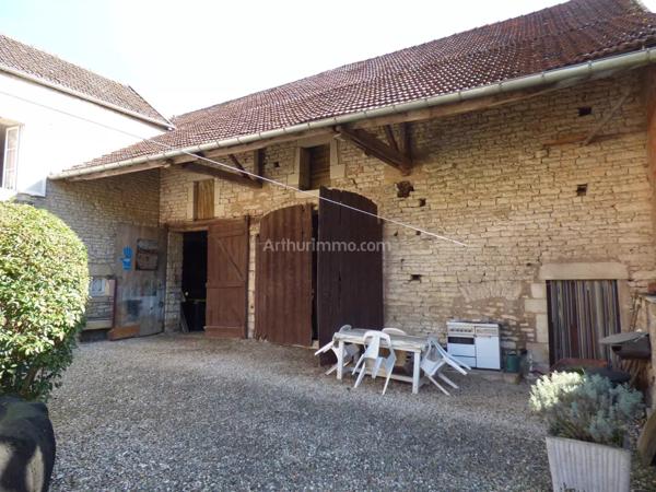 Vente Maison de village 5 pièces 81 m2 à Noyers