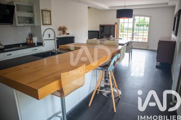 Maison à vendre 10 pièces 360 m² Grisy-Suisnes