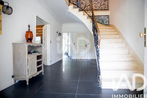Maison à vendre 10 pièces 360 m² Grisy-Suisnes
