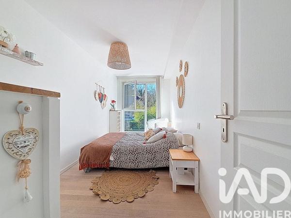 Maison à vendre 7 pièces 200 m² L'Étang-la-Ville