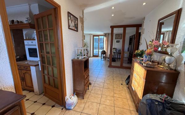 Maison à vendre    5 pièces •  Izeaux