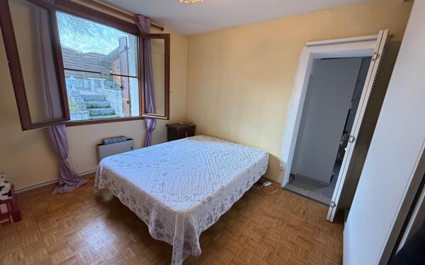 Maison à vendre    5 pièces •  Izeaux