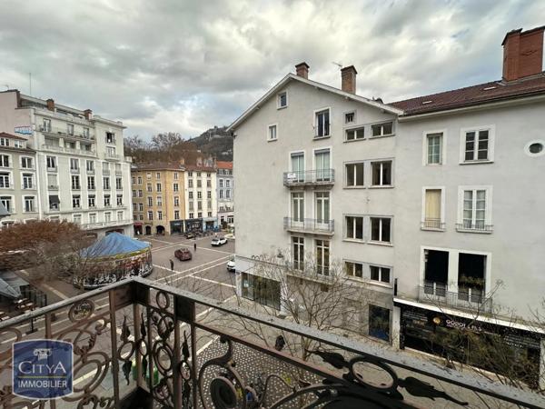 Appartement à louer 4 pièces 85.06m²