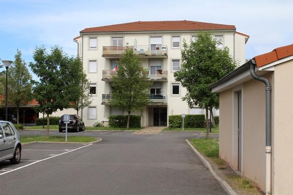 Appartement
         2 pièces
        - 48 m² Exclusivité 89 000 € *