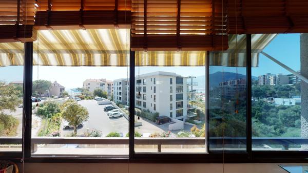 Lumineux duplex de 4 pièces avec vue mer