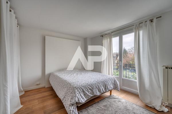 Maison Rueil Malmaison 7 pièce(s) 192 m² €1 195 000 ** - Référence 19580