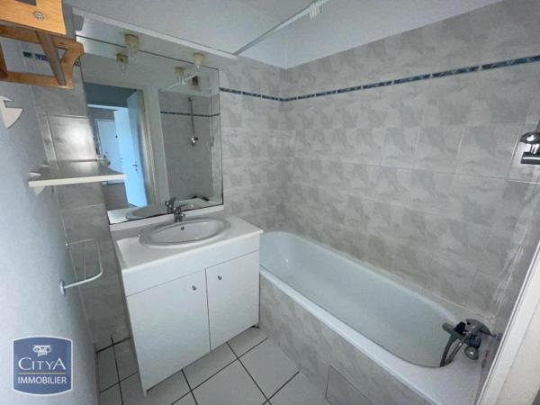 Appartement à louer 2 pièces 46.7m²