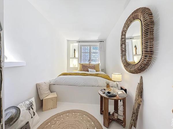 Appartement deux pièces avec terrasse et vue dégagée