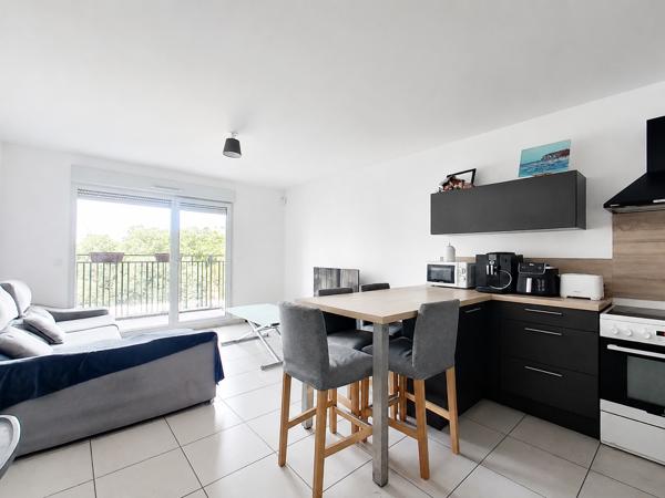 Appartement
         2 pièces
        - 43 m² Exclusivité 199 000 € *