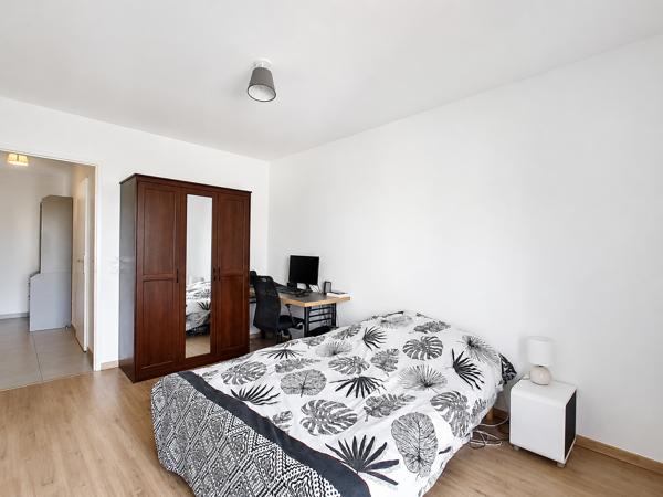 Appartement
         2 pièces
        - 43 m² Exclusivité 199 000 € *