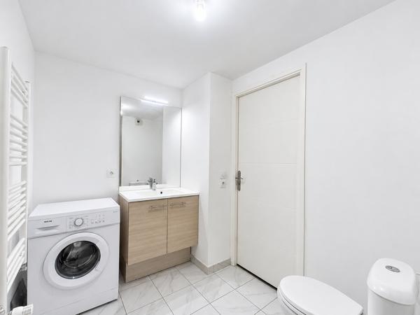 Appartement
         2 pièces
        - 43 m² Exclusivité 199 000 € *
