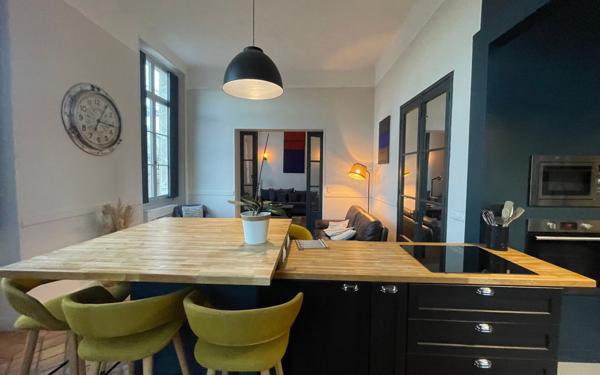Appartement à vendre    3 pièces • 87,80 m2 Avignon
