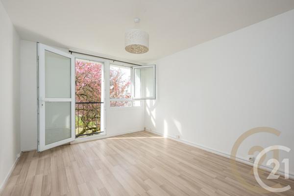 Appartement F3 à vendre  3 pièces - 58,90 m2 CROSNE - 91