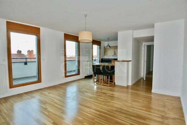 APPARTEMENT T3 A LOUER - LYON 3EME ARRONDISSEMENT - 68.82 m 2 - 1 456 € charges comprises par mois