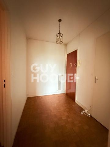 À vendre : Appartement 3 pièces à Compiègne Résidence Sécurisée et Recherchée - Triangle d'Or