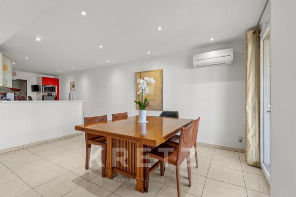 Bel appartement de 129 m2 avec terrasse de 105 m² à proximité de la plage de Renecros