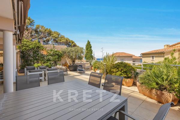 Bel appartement de 129 m2 avec terrasse de 105 m² à proximité de la plage de Renecros