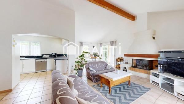 Maison d’exception avec piscine et jardin paysager