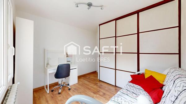 Maison d’exception avec piscine et jardin paysager