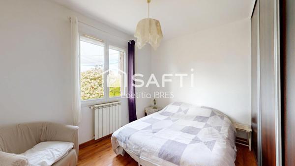 Maison d’exception avec piscine et jardin paysager