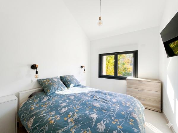 Maison
         3 pièces
        - 116 m² Exclusivité