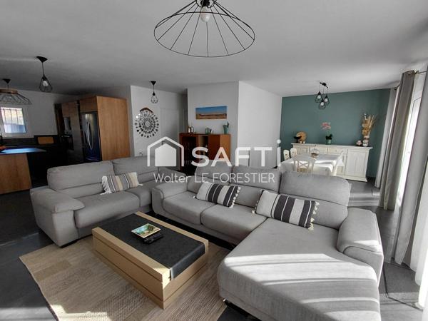 MAISON FAMILIALE DE 4 CHAMBRES AVEC SOUS SOL D'ENVIRON 190 m² , GARAGE, PISCINE, CAVE.