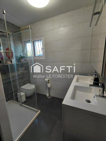 MAISON FAMILIALE DE 4 CHAMBRES AVEC SOUS SOL D'ENVIRON 190 m² , GARAGE, PISCINE, CAVE.