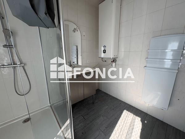 Location Appartement 2 pièces 44.83 m² - 1 PLACE PELISSON Castres 81100